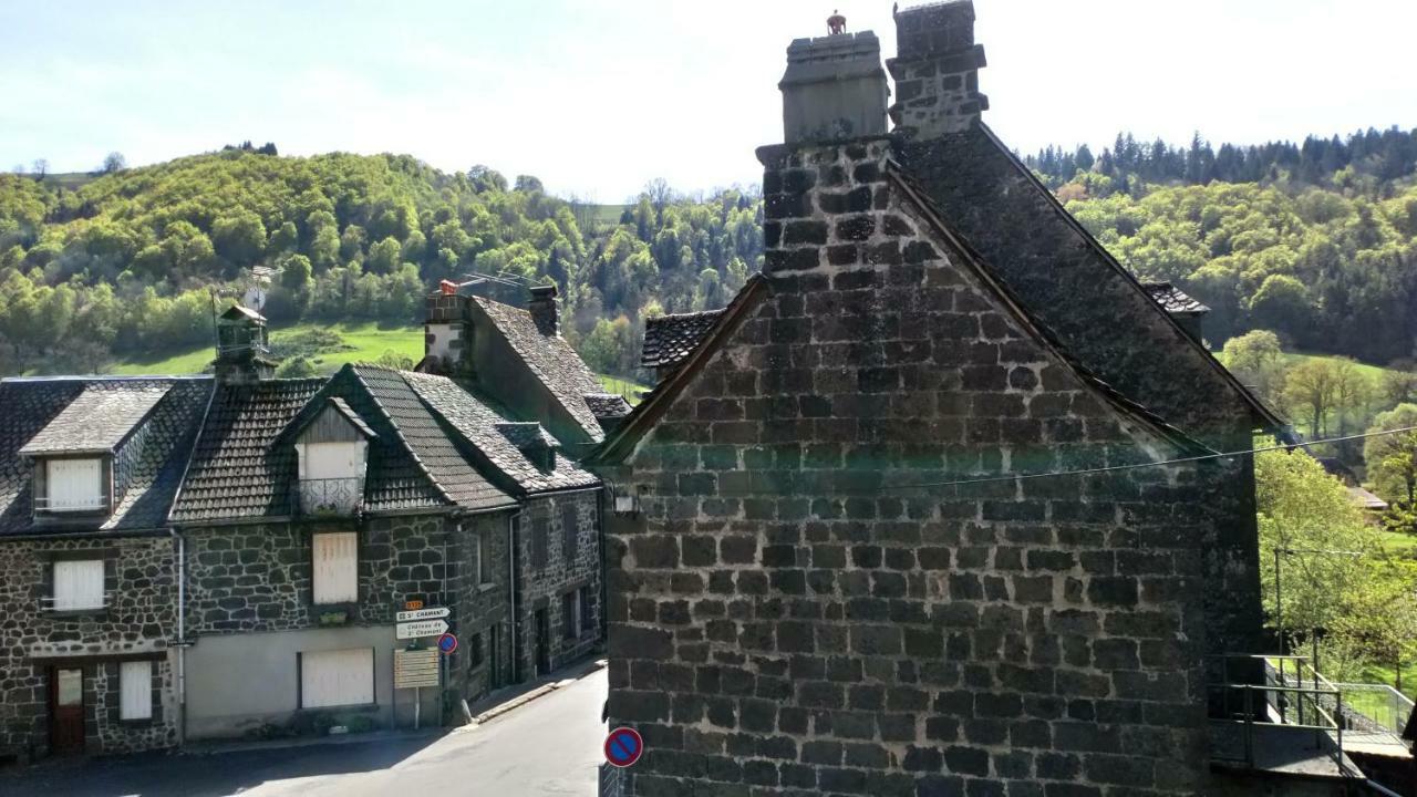 Gite De L Aspre Fontanges Kültér fotó
